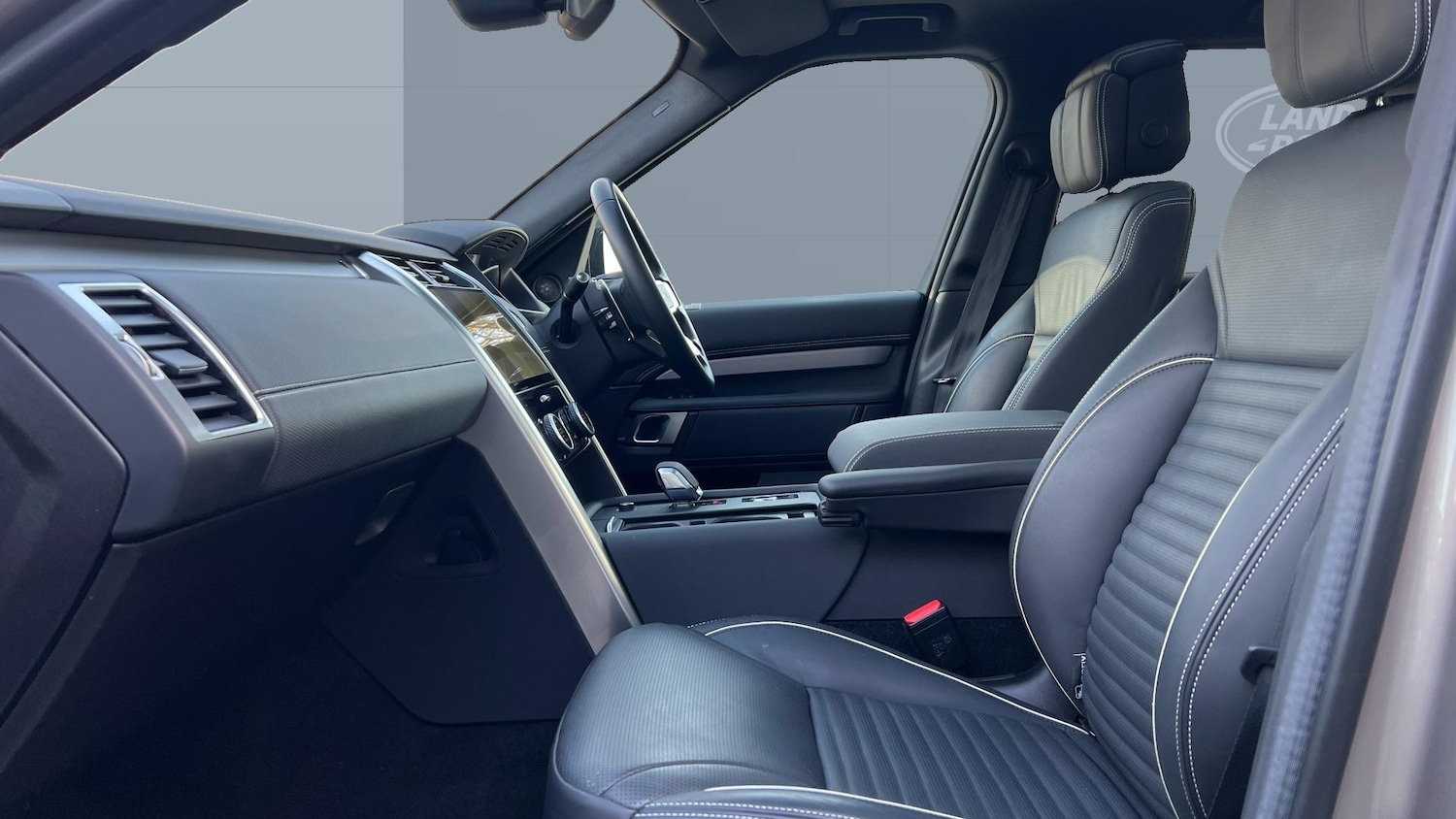 Used Land Rover Discovery 2023 for sale - 77691465: Photo 3