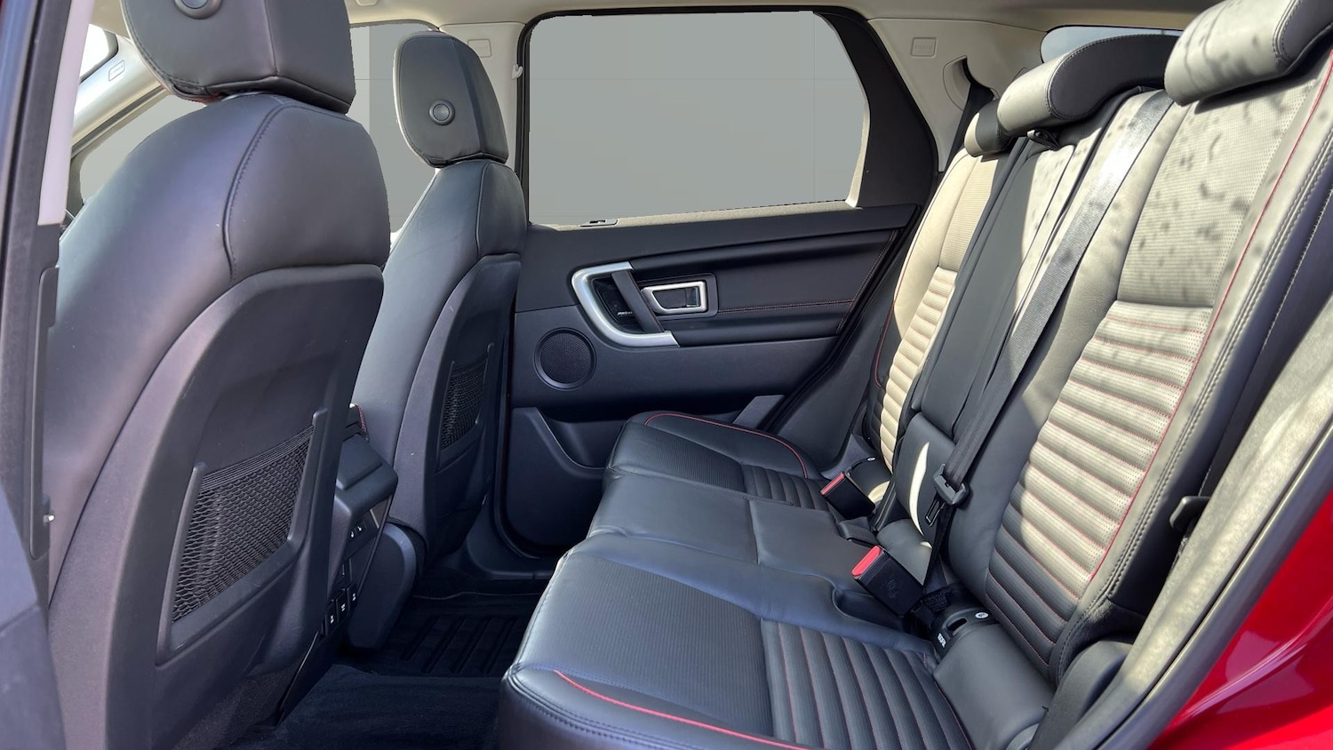 Used Land Rover Discovery Sport 2018 for sale - 78094926: Photo 4