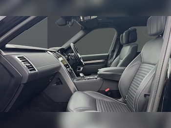 Used Land Rover Discovery 2022 for sale - 76405187: Photo