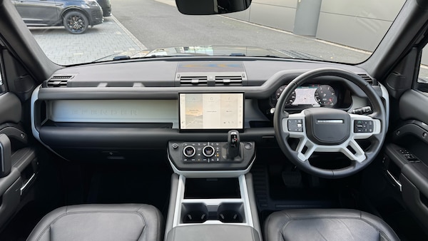 Used Land Rover Defender 2024 for sale - 76193003: Photo 9