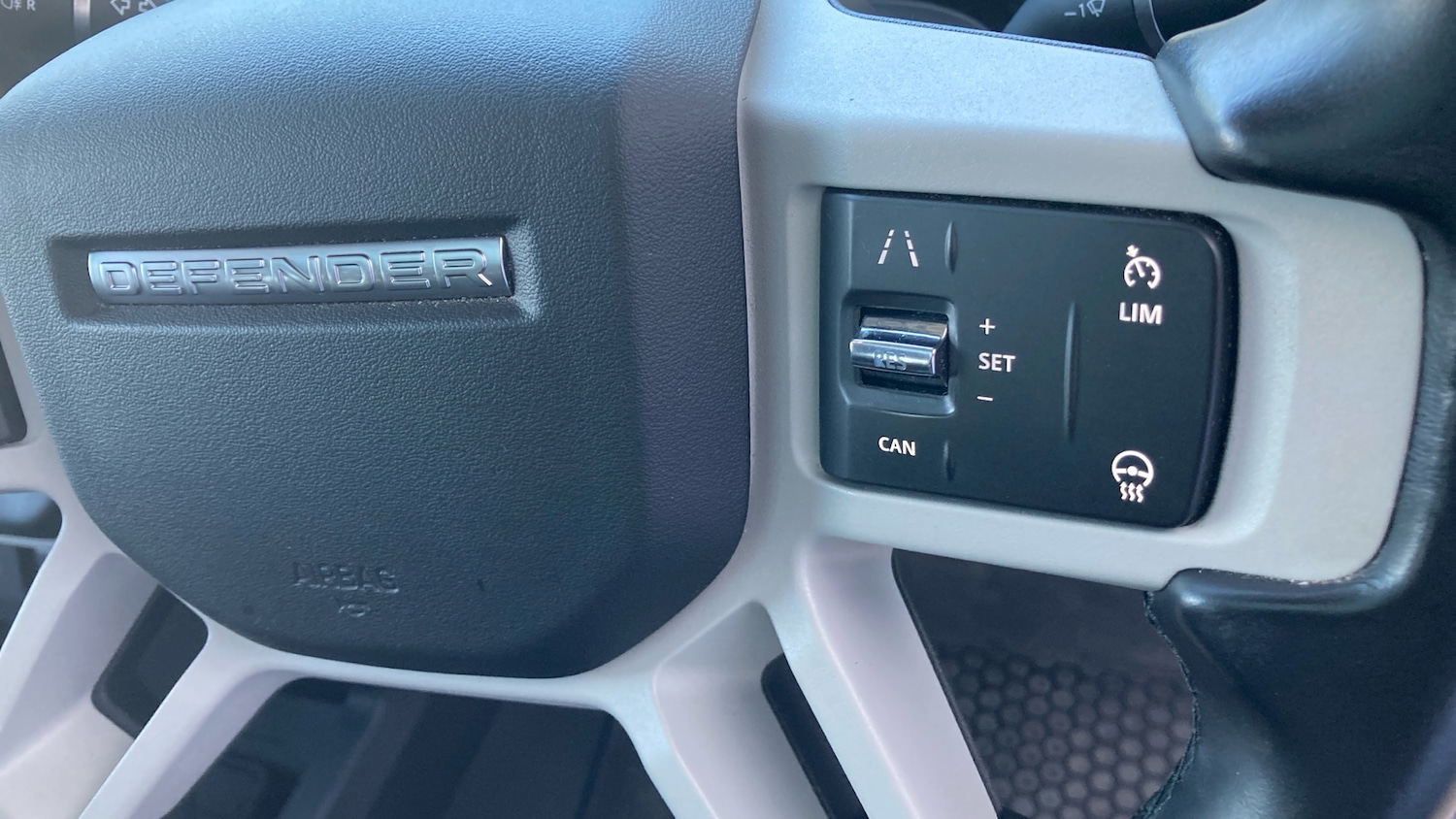 Used Land Rover Defender 2022 for sale - 76143028: Photo 31