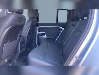 Used Land Rover Defender 2022 for sale - 76143028: Photo 4