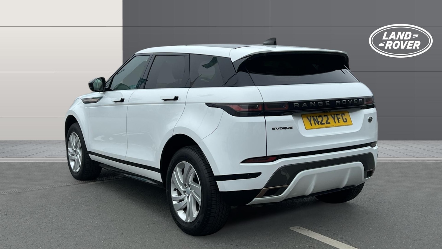 Used Land Rover Range Rover Evoque 2022 for sale - 77932526: Photo 2