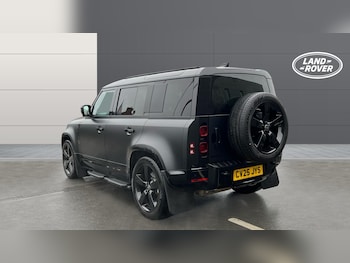Used Land Rover Defender 2025 for sale - 77431575: Photo
