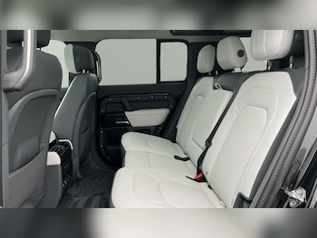 Used Land Rover Defender 2025 for sale - 77431575: Photo