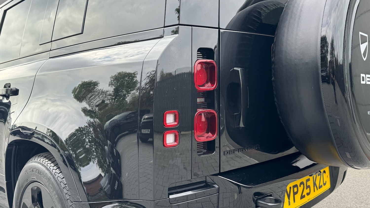 Used Land Rover Defender 2025 for sale - 76143025: Photo 19
