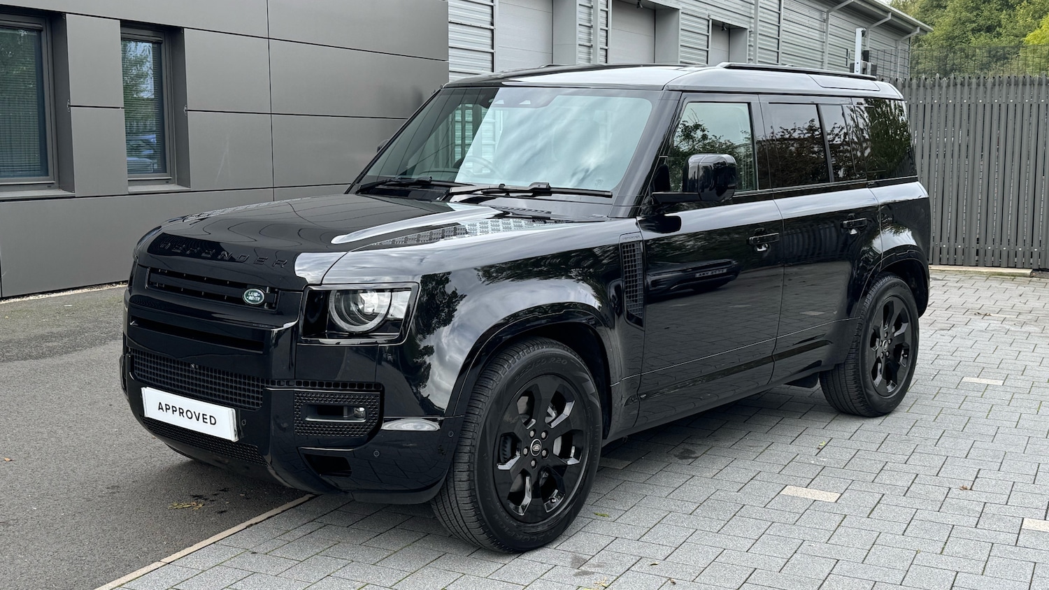 Used Land Rover Defender 2025 for sale - 76143025: Photo 24