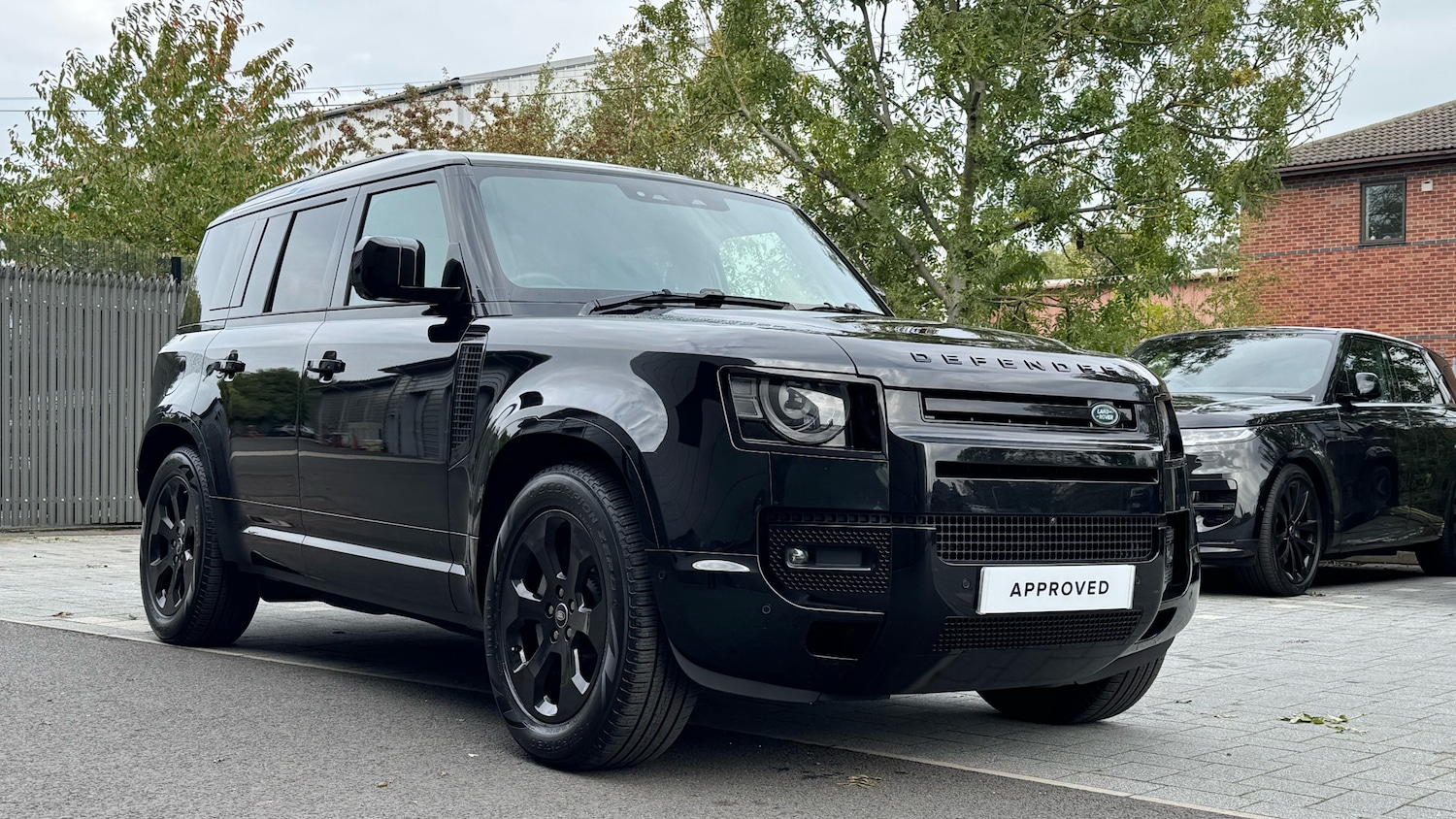 Used Land Rover Defender 2025 for sale - 76143025: Photo 25