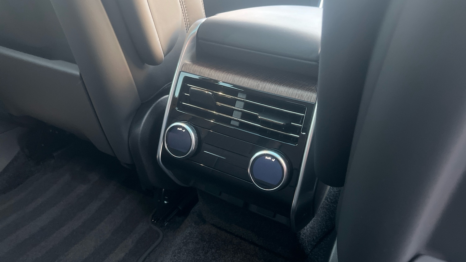 Used Land Rover Range Rover 2024 for sale - 77077818: Photo 18