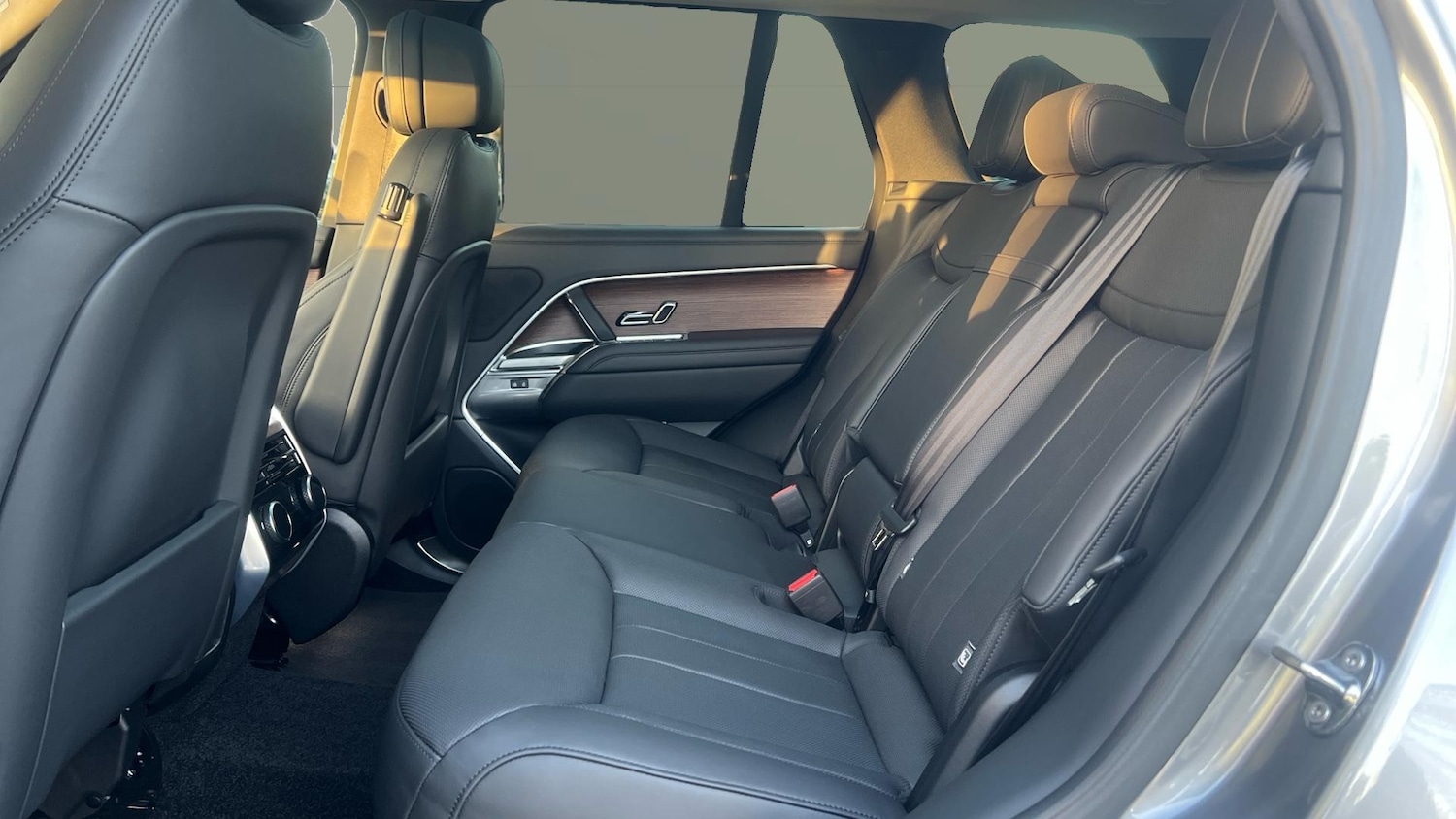 Used Land Rover Range Rover 2024 for sale - 77077818: Photo 4