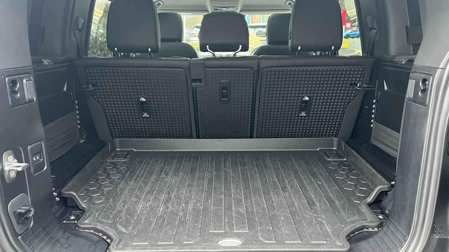 Used Land Rover Defender 2024 for sale - 77581938: Photo 10