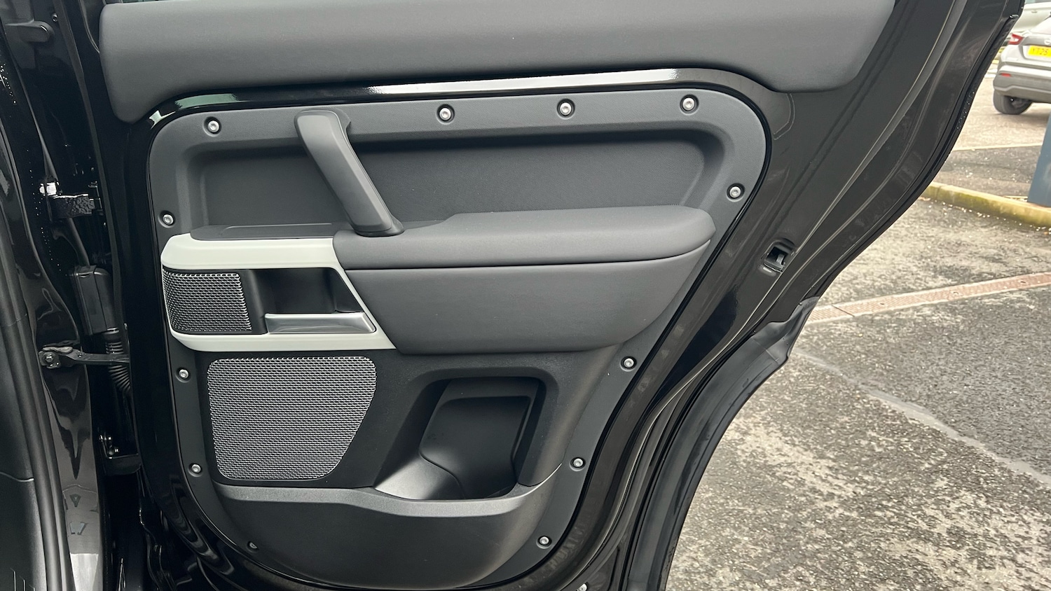 Used Land Rover Defender 2024 for sale - 77581938: Photo 31