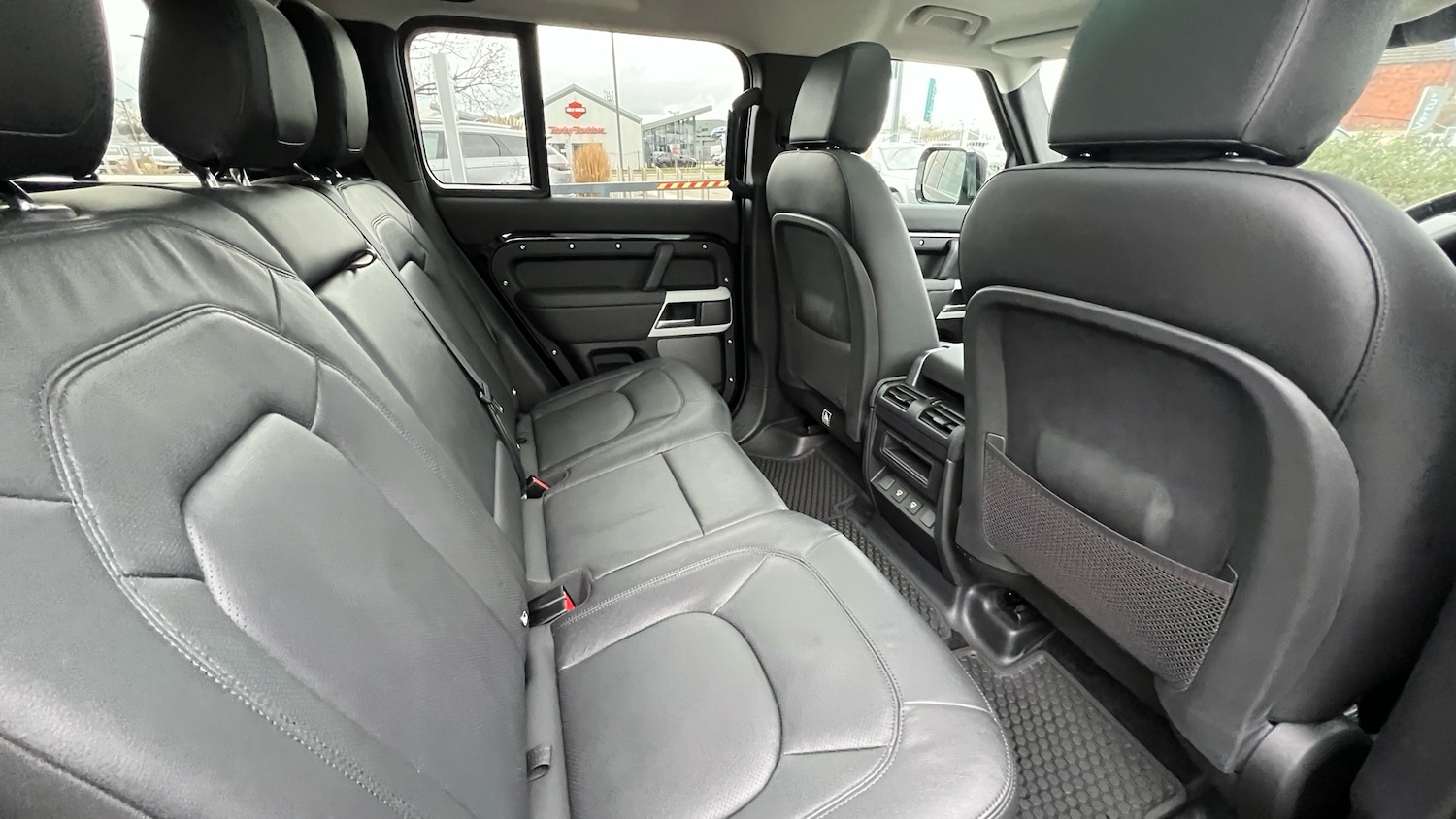 Used Land Rover Defender 2024 for sale - 77581938: Photo 32