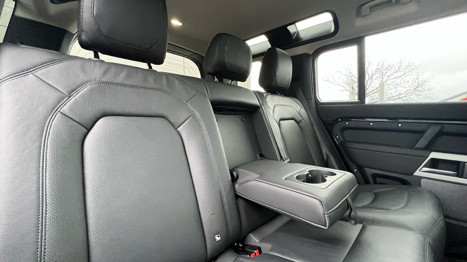 Used Land Rover Defender 2024 for sale - 77581938: Photo 33