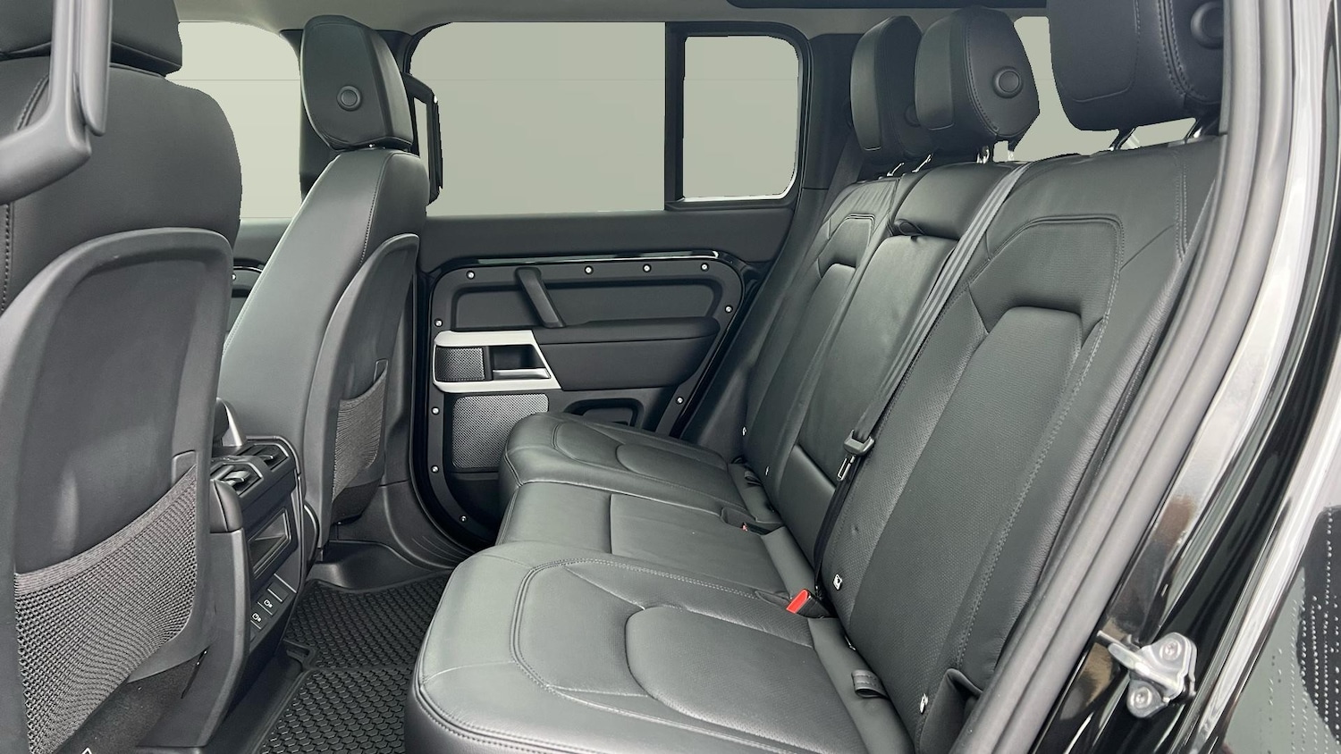 Used Land Rover Defender 2024 for sale - 77581938: Photo 4