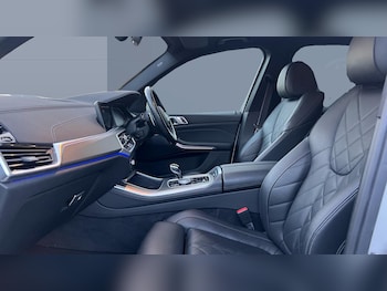 Used BMW X5 2022 for sale - 76653106: Photo