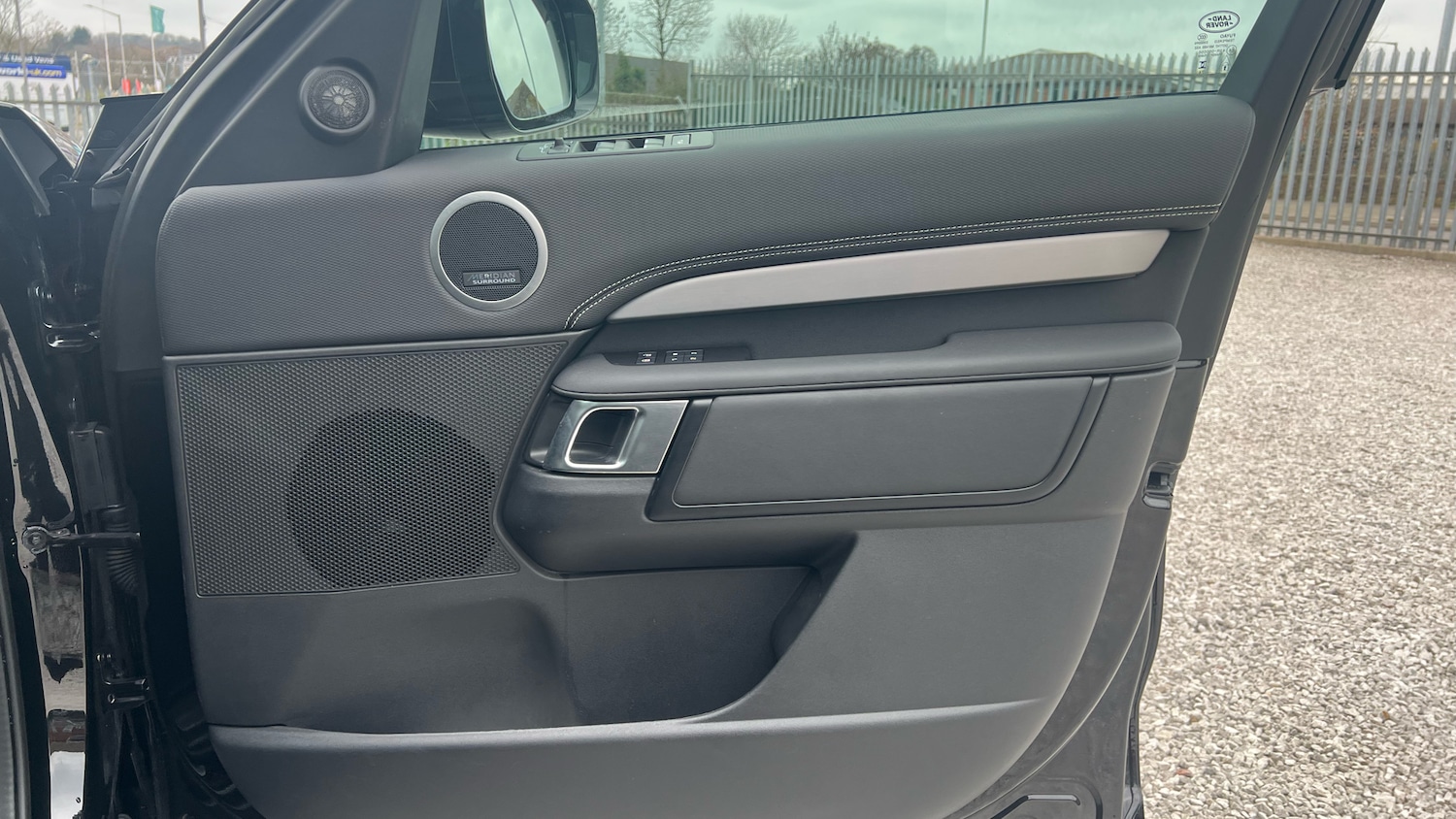 Used Land Rover Discovery 2024 for sale - 77796800: Photo 35