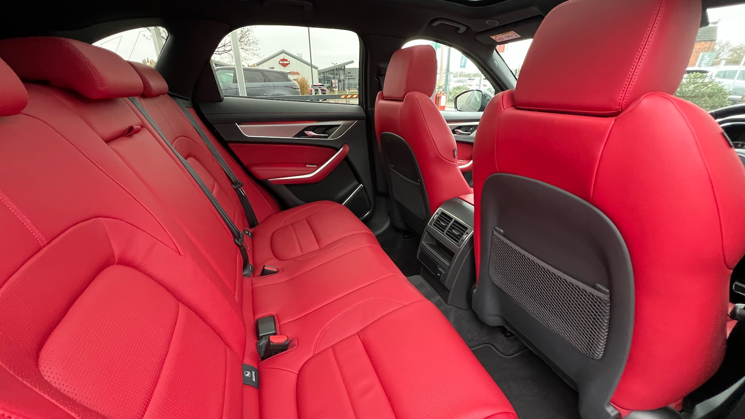 Used Jaguar F-Pace 2022 for sale - 77381472: Photo 32