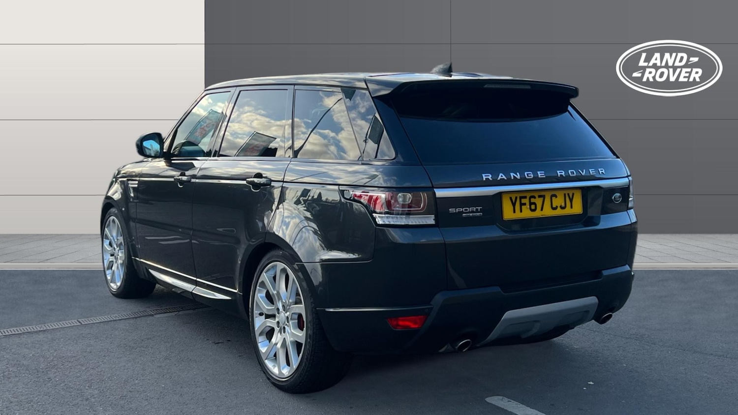 Used Land Rover Range Rover Sport 2017 for sale - 76884741: Photo 2