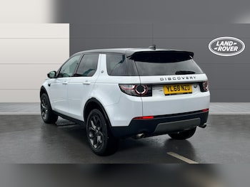 Used Land Rover Discovery Sport 2019 for sale - 77847685: Photo