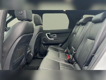 Used Land Rover Discovery Sport 2019 for sale - 77847685: Photo