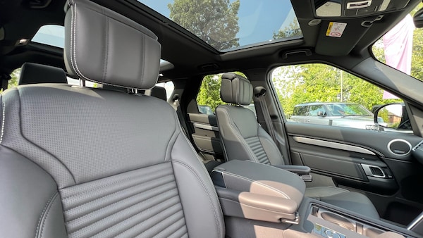 Used Land Rover Discovery 2025 for sale - 76255215: Photo 32