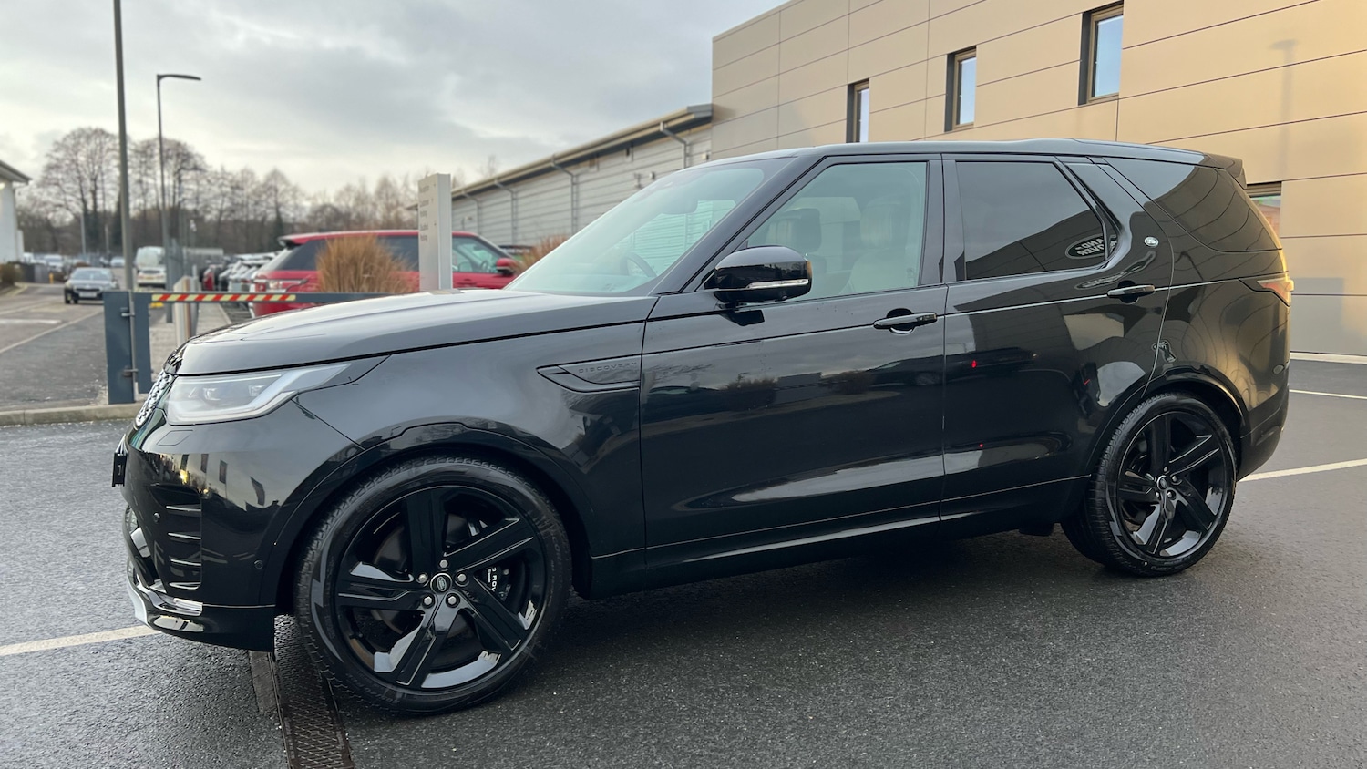 Used Land Rover Discovery 2024 for sale - 77116417: Photo 23