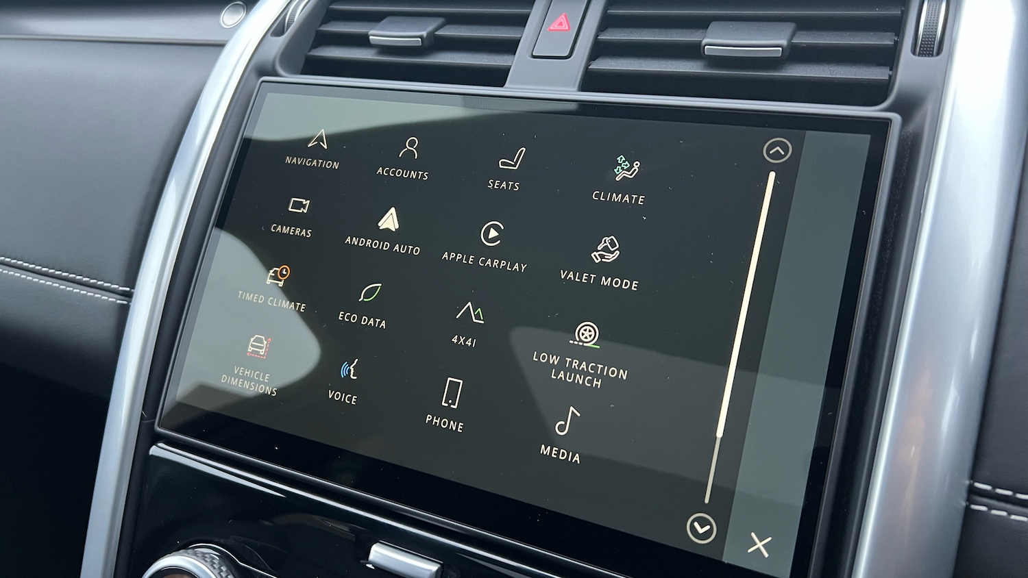 Used Land Rover Discovery 2024 for sale - 77116417: Photo 39