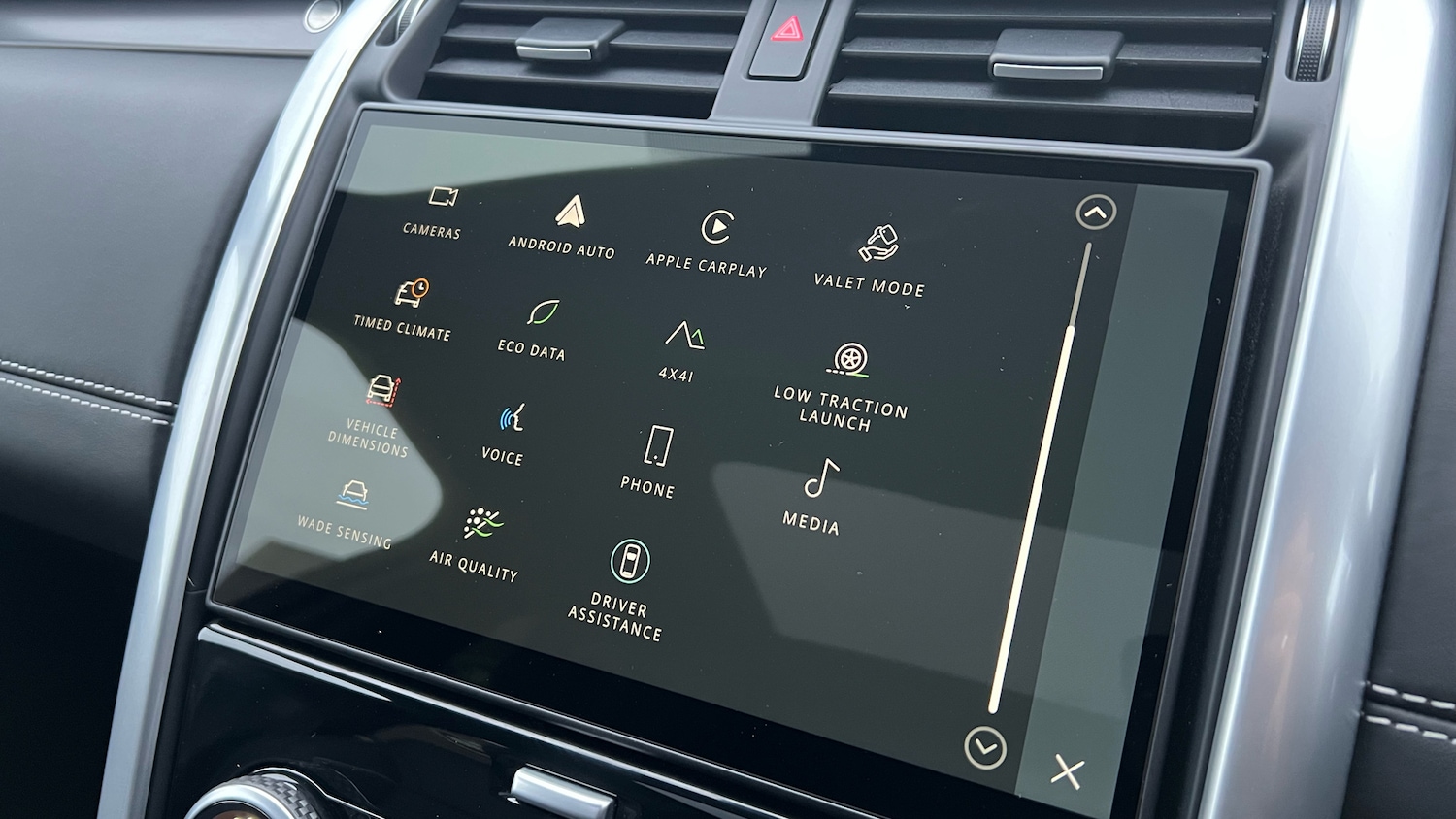 Used Land Rover Discovery 2024 for sale - 77116417: Photo 40