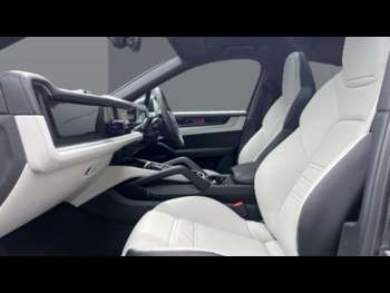 Used Porsche Cayenne 2024 for sale - 75271452: Photo