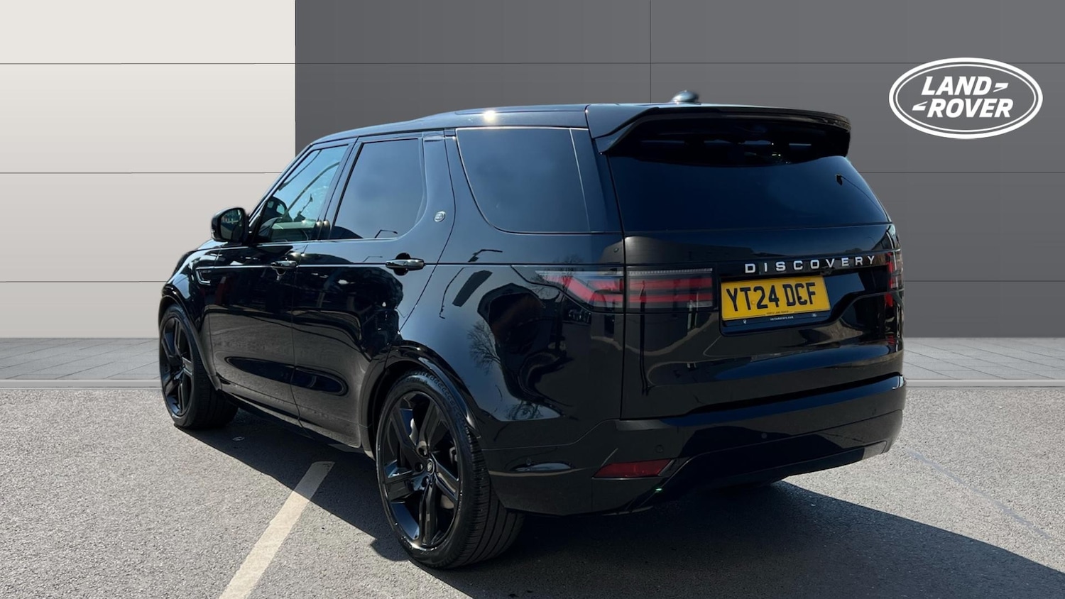 Used Land Rover Discovery 2024 for sale - 78025913: Photo 2