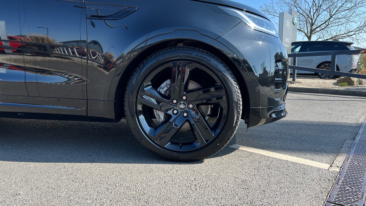 Used Land Rover Discovery 2024 for sale - 78025913: Photo 8