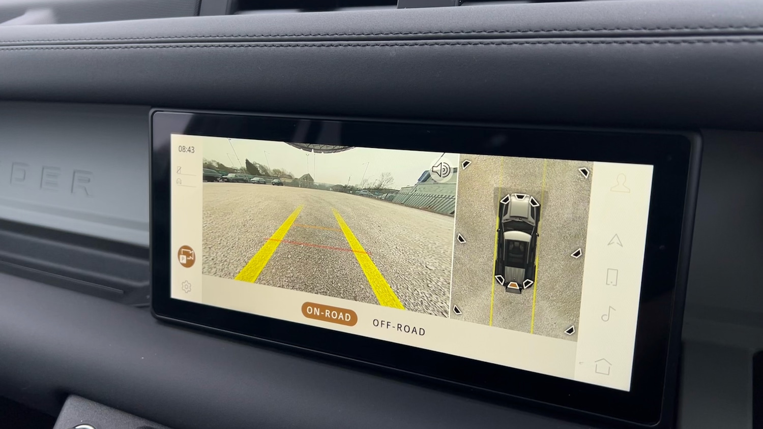 Used Land Rover Defender 2023 for sale - 77822039: Photo 12