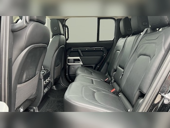 Used Land Rover Defender 2023 for sale - 77822039: Photo