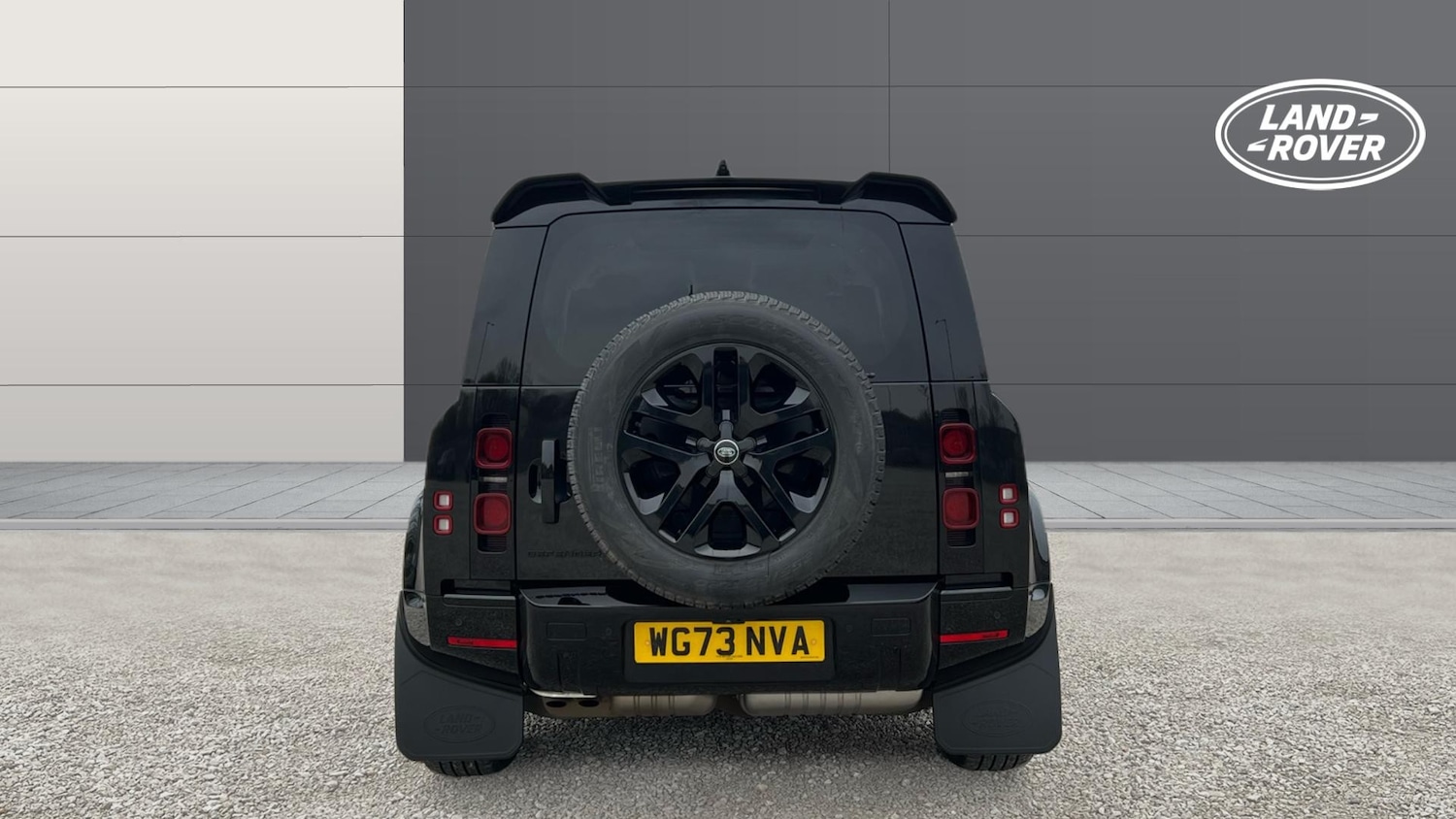 Used Land Rover Defender 2023 for sale - 77822039: Photo 6