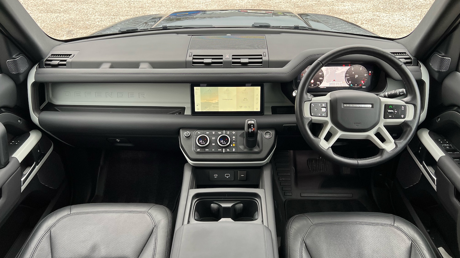 Used Land Rover Defender 2023 for sale - 77822039: Photo 9