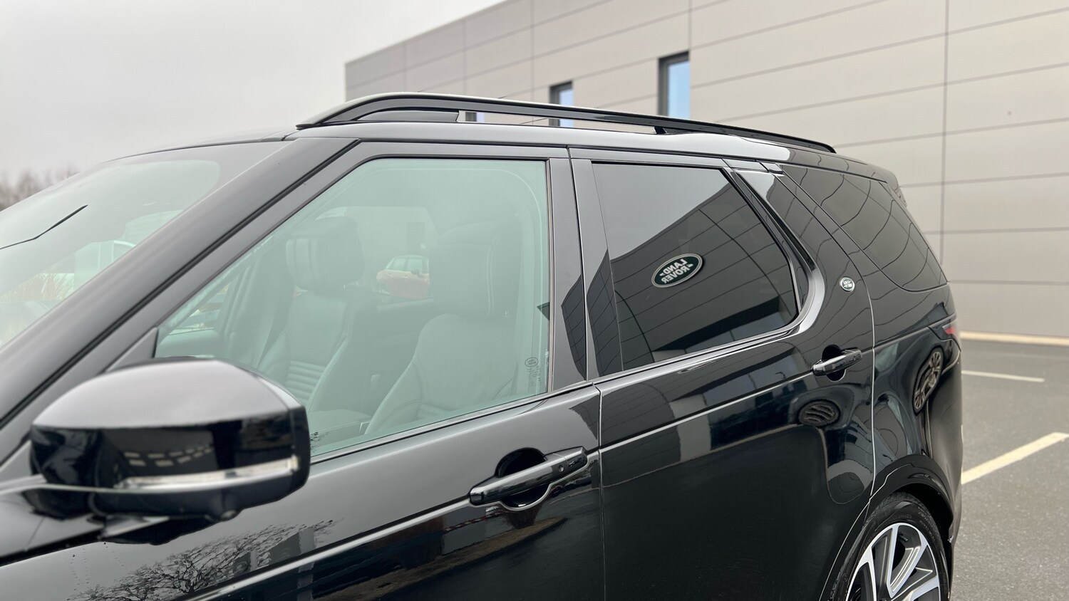 Used Land Rover Discovery 2025 for sale - 77186757: Photo 22