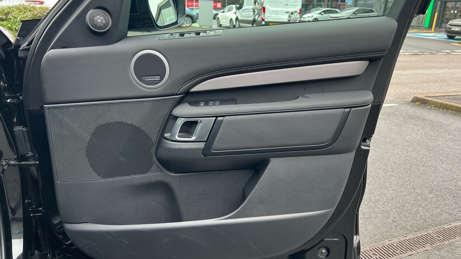 Used Land Rover Discovery 2025 for sale - 77186757: Photo 34