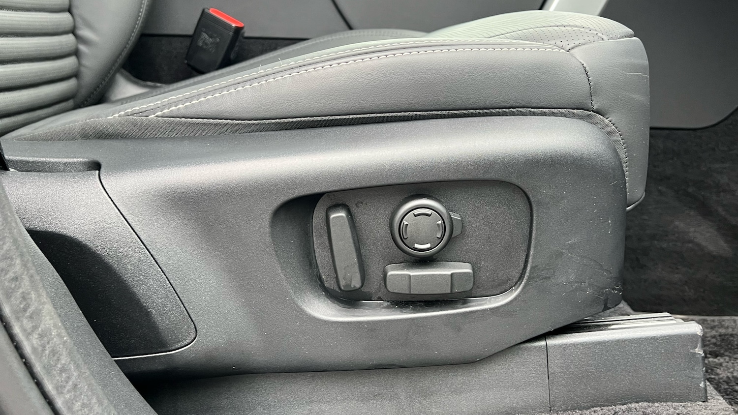 Used Land Rover Discovery 2025 for sale - 77186757: Photo 36