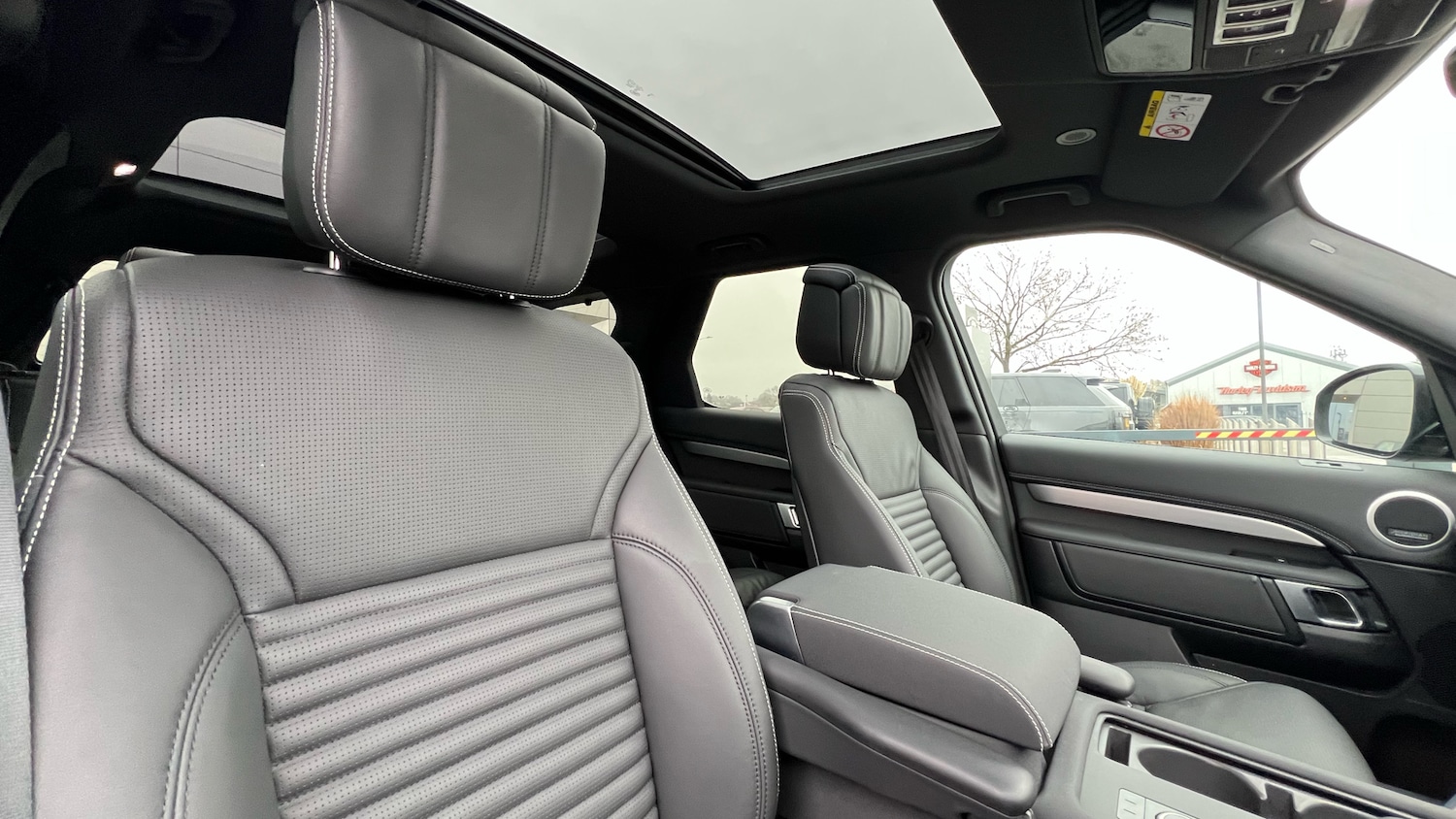 Used Land Rover Discovery 2025 for sale - 77186757: Photo 37