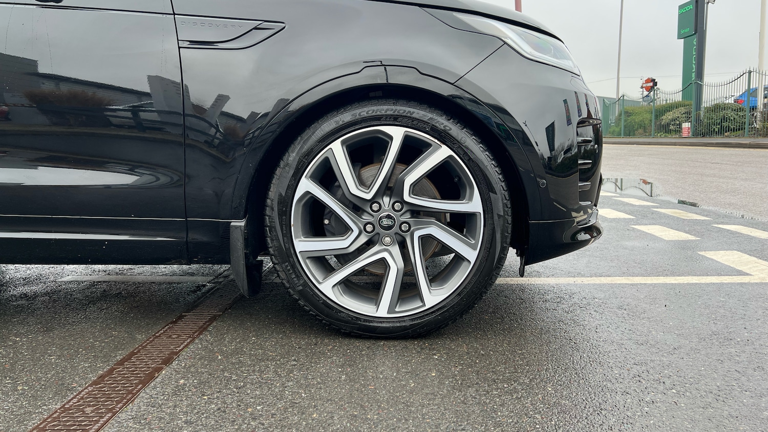 Used Land Rover Discovery 2025 for sale - 77186757: Photo 8