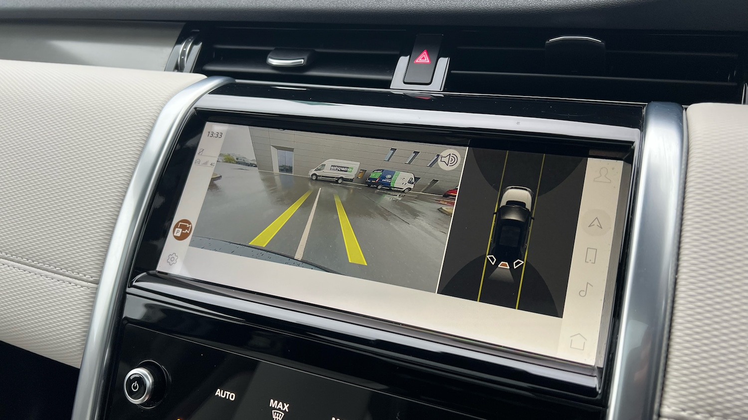 Used Land Rover Discovery Sport 2022 for sale - 77569325: Photo 12