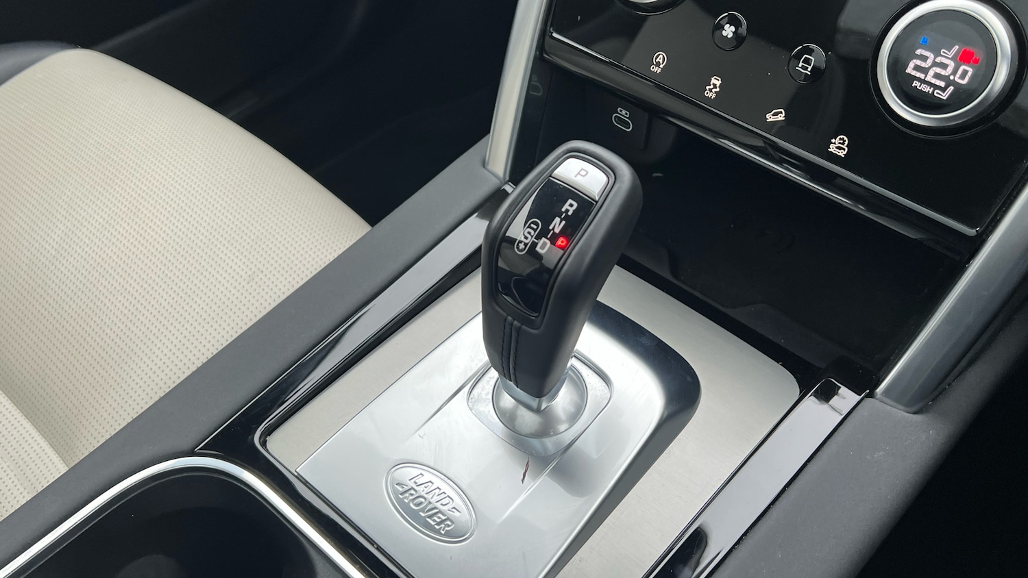 Used Land Rover Discovery Sport 2022 for sale - 77569325: Photo 13