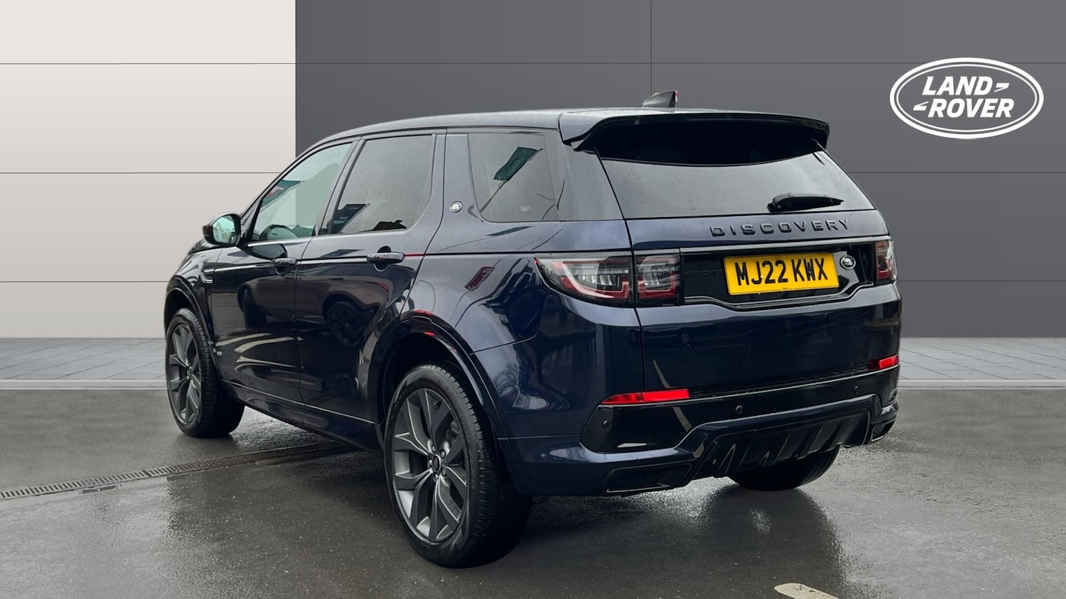 Used Land Rover Discovery Sport 2022 for sale - 77569325: Photo 2
