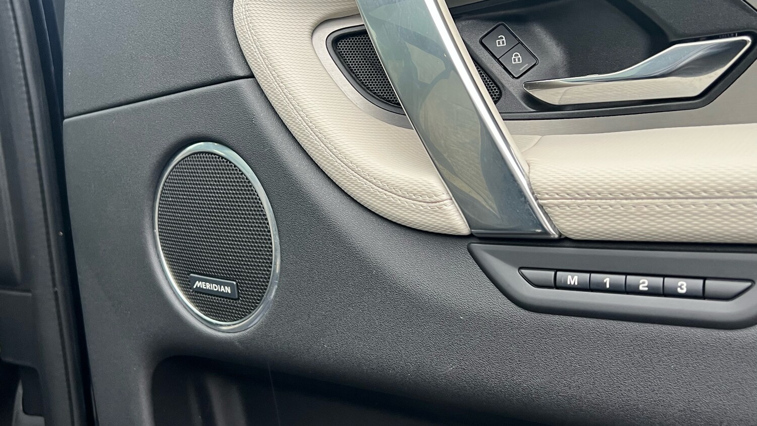 Used Land Rover Discovery Sport 2022 for sale - 77569325: Photo 35