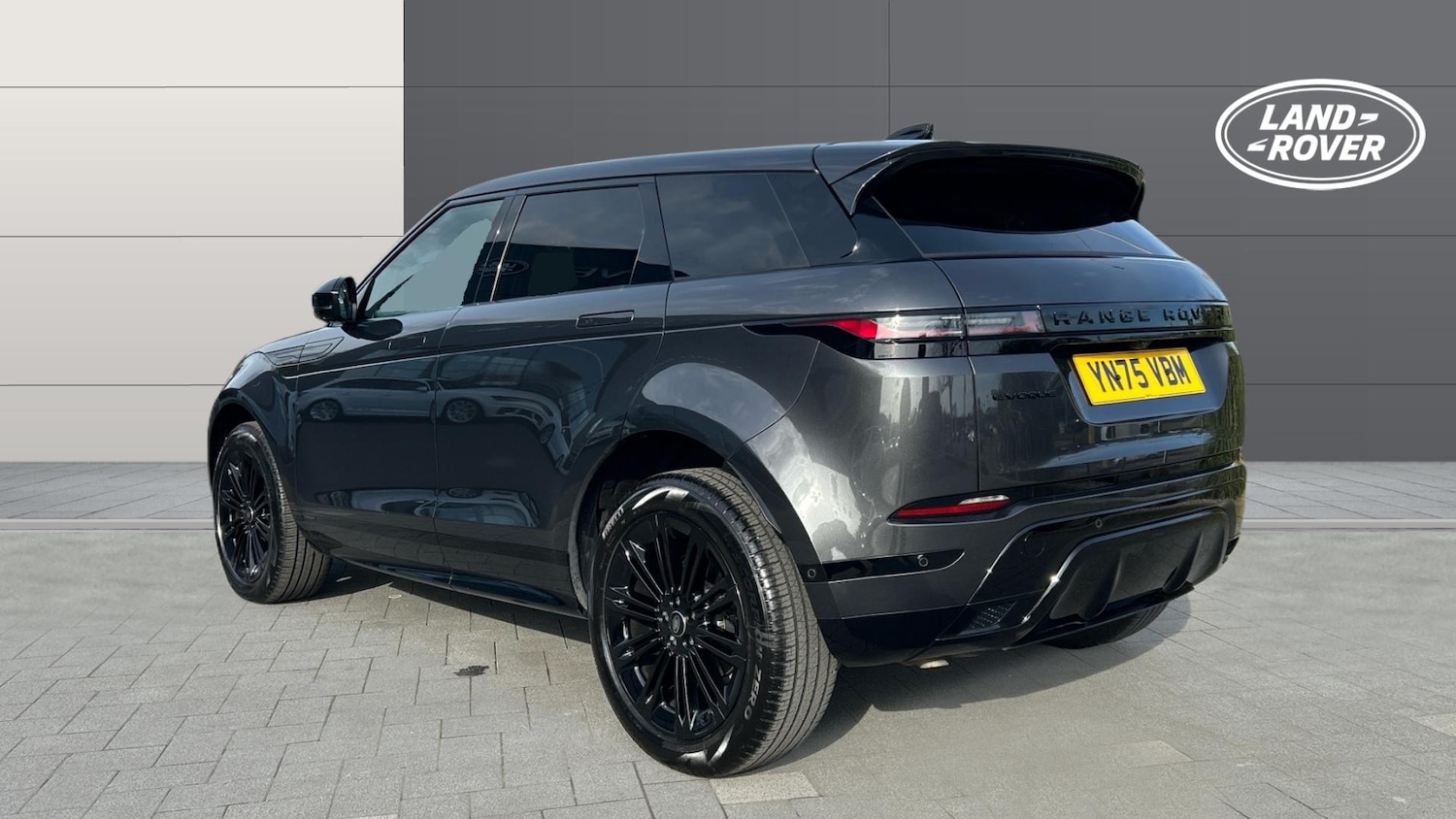 Used Land Rover Range Rover Evoque 2025 for sale - 78182687: Photo 2