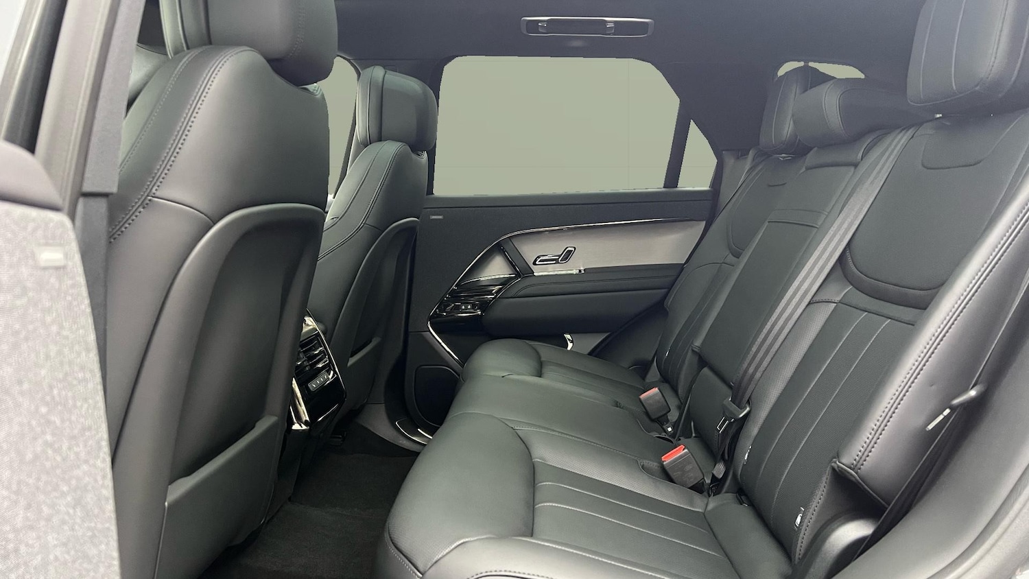 Used Land Rover Range Rover Sport 2025 for sale - 76037494: Photo 4