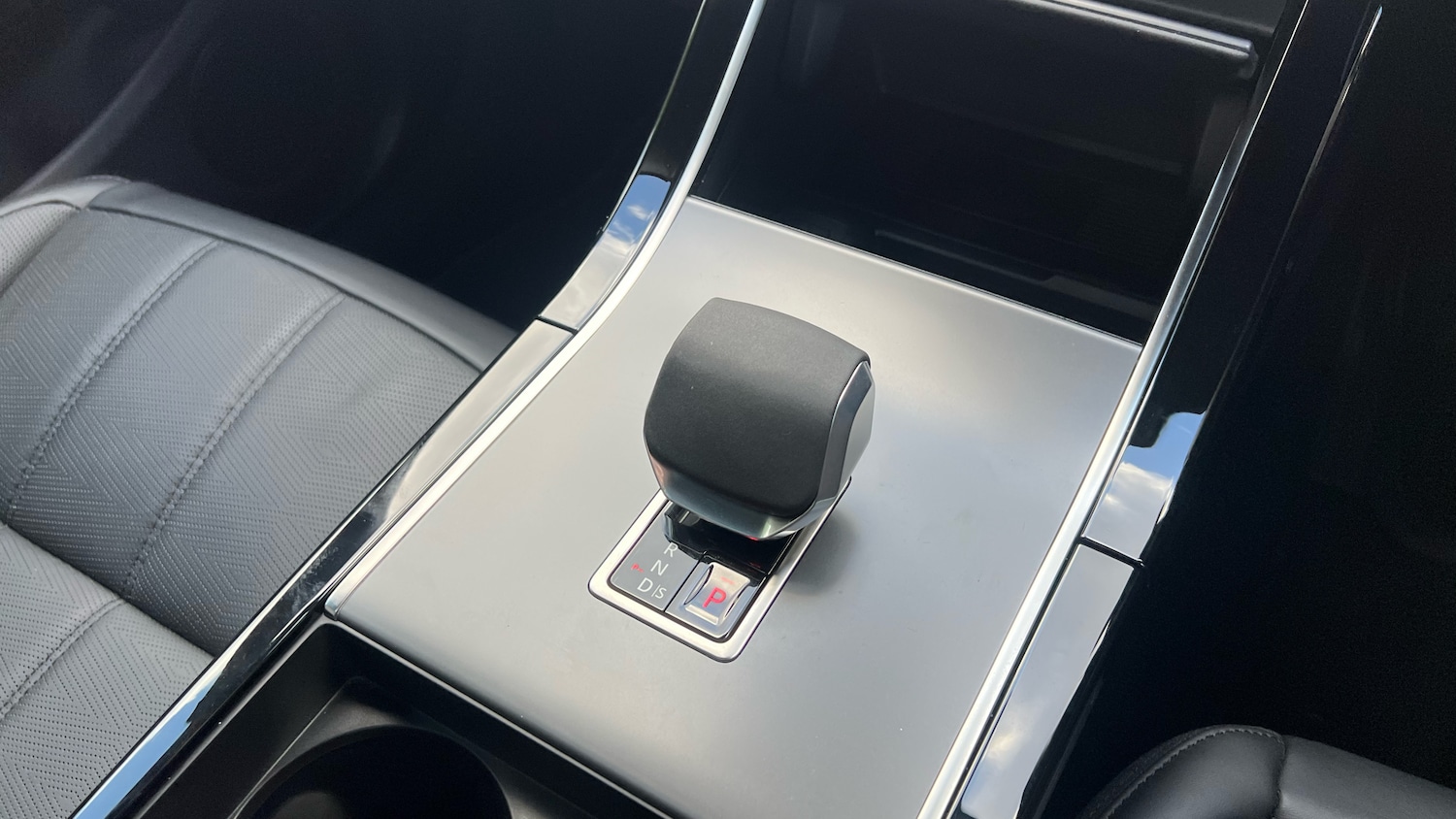 Used Land Rover Range Rover Evoque 2025 for sale - 76554154: Photo 13