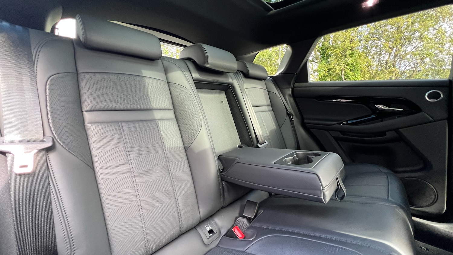 Used Land Rover Range Rover Evoque 2025 for sale - 76554154: Photo 33