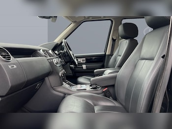 Used Land Rover Discovery 2016 for sale - 78779352: Photo